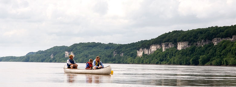 Family in a canoe on the Missouri River