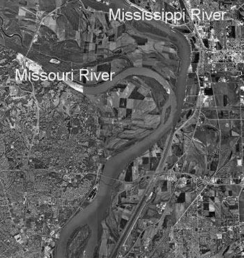 Confluence of Missouri River with Mississippi River